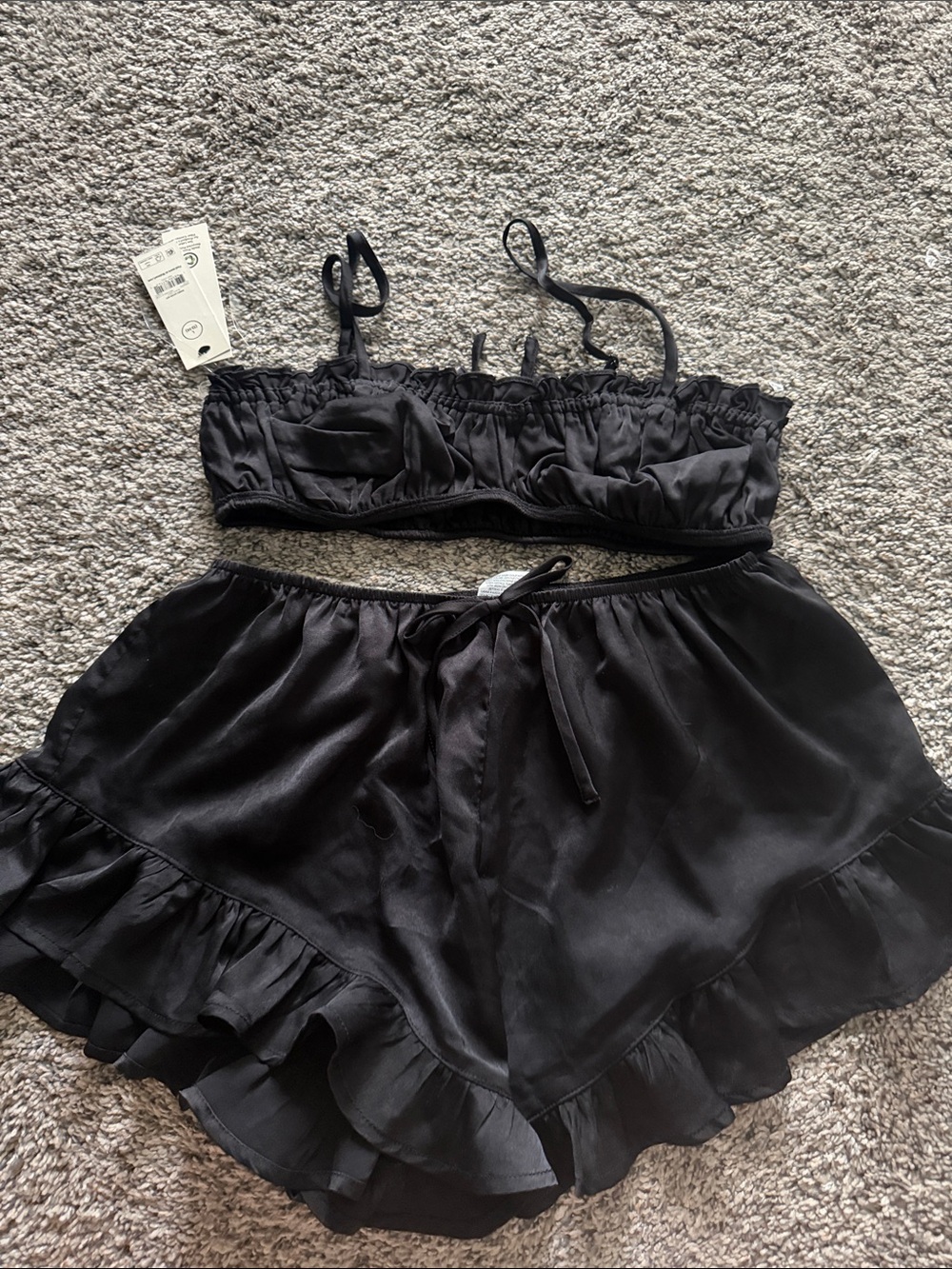 NWT no boundaries satin ruffle set
